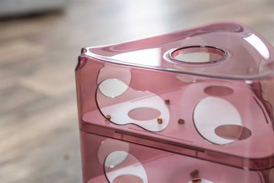 Zoom bild av kattleksak aktiveringsleksak katt kattaktivering godisgömma slow feeder kattpussel foderpussel trixie rosa vit plast cat activit