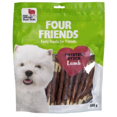 Zoom bild av hundtugg tuggpinnar four friends hundgodis lamm