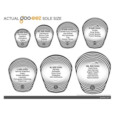 Zoom bild av hundsko hundstövlar hundsockar vinterskor hund kalla tassar tassvärmare snöskydd goo eez ultras monochromez svart hundskor