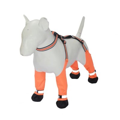 Zoom bild av Hundskor med hängslen, reflexer, två färger neongrön neonorange regnskor höga skor hund hundskor hängselskor med remmar