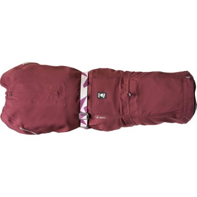 Zoom bild av hurtta mudventure coat eco regnjacka eggplant vinröd skaljacka finsk premium hundkläder eco miljövänlig