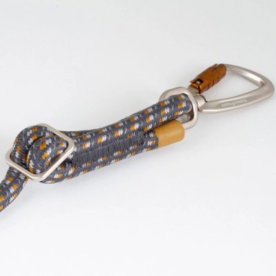 Zoom bild av hundkoppel justerbart repkoppel hurtta svart rött gult neon licorice vadderat handtag karbinhake eco rope leash adjustable