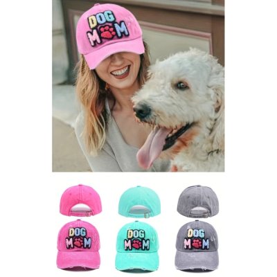 Zoom bild av keps sommarkeps hundmamma hundförälder pälskling dog mom solkeps sliten tvättad design hundkeps färgglad hund tre färger