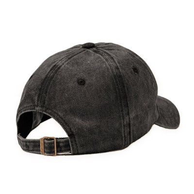 Zoom bild av keps hundkeps hundmamma solkeps solskärm sommarkeps hundförälder färgglad huvudbonad dog mom tryck