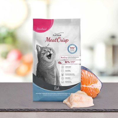 Zoom bild av platinum cat meatcrisp adult sterilised steriliserad kastrerad fish fisk kattfoder vuxen katt krispig hälsosam glutenfri hög köt
