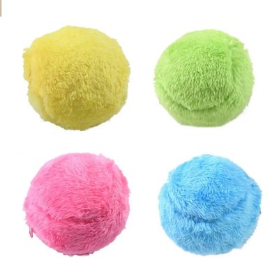 Zoom bild av robotboll hundboll rullande plyschklädd boll motor färgglad hundleksak