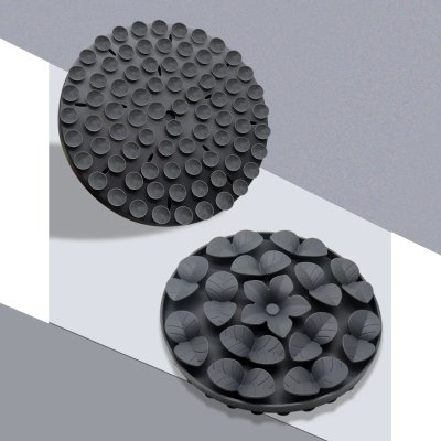 Zoom bild av slickmatta slickplatta lickimat silikon flytande hundgodis belöningsgodis churu leverpastej