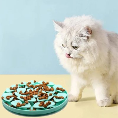 Zoom bild av slickmatta slickplatta lickimat silikon flytande hundgodis belöningsgodis churu leverpastej