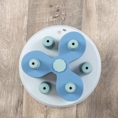 Zoom bild av Trixie Dog Activity Flower Tower, Nivå 3, ø 30×13 cm hundleksak hundpussel aktivitetsleksak aktivitetsspel hundspel blå grön