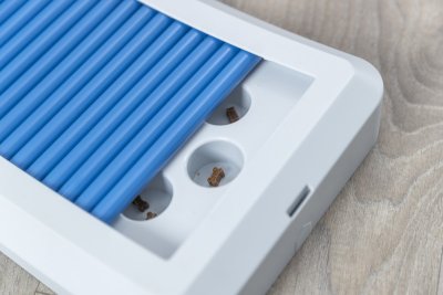 Zoom bild av hundaktivering aktiveringsleksak belöningspussel aktivitetspussel hundspel aktivering hund träning trixie