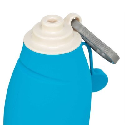 Zoom bild av vattenflaska reseflaska vattenskål resa hund hundflaska silikon plast blå svart 0,55 liter trixie