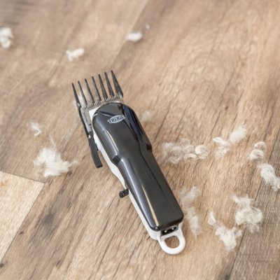 Zoom bild av klippmaskin TR1200 sladdlös 10w kraftfull tystgående professionell för hemmabruk ergonomisk hundtrimmer keramiskt blad distanska