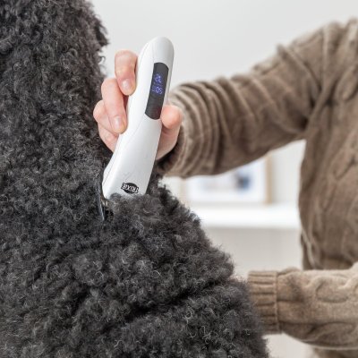 Zoom bild av trixie Klippmaskin TR1600 sladdlös, 10 W justerbar ergonomisk redo för hemmaklippning hundtrimmer tystgående lätt att hantera jä