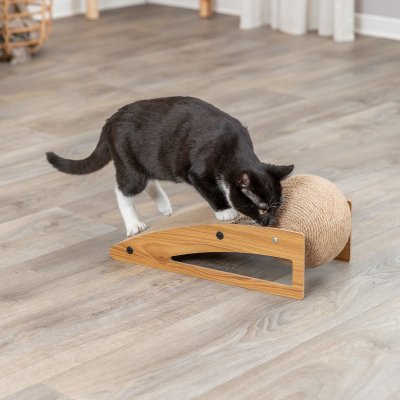 Zoom bild av klösbräda klös klösmöbel ramp klösramp kattleksak kattklös boll jute papp mdf trä trixie