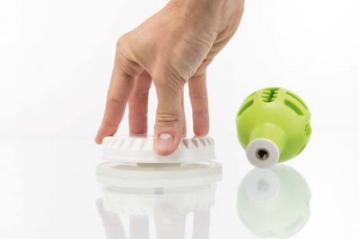 Zoom bild av Lick'n'Snack boll med fot, ø 8-11 cm